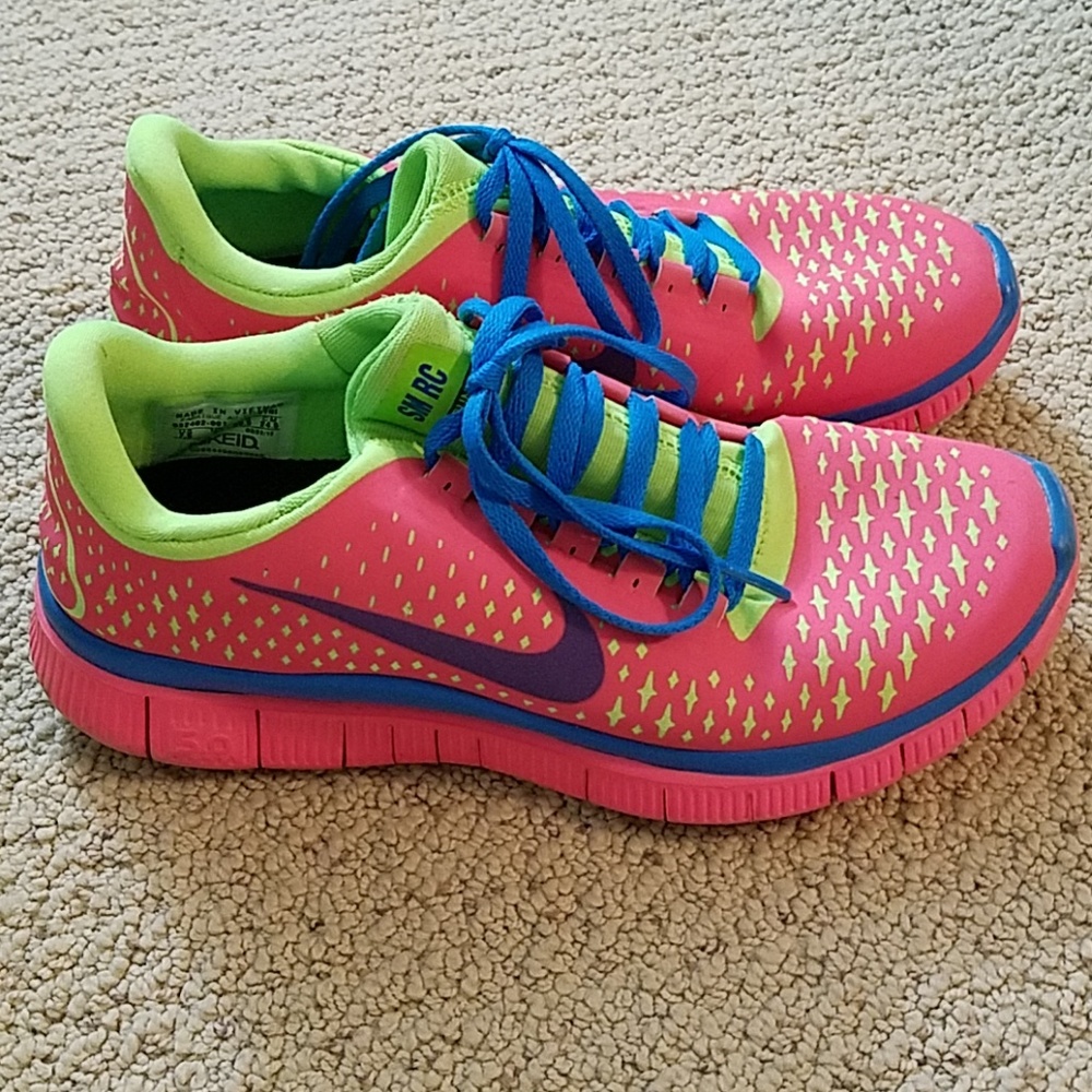 Nike Free Run iD Sneakers